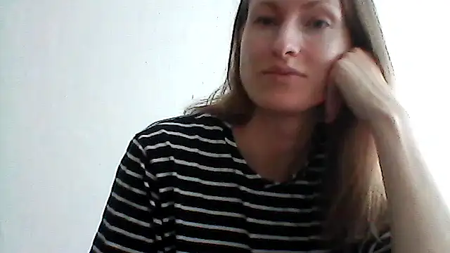 Snapshot of Nimetta chatting on July 14, 2026, 9:36 am Nimetta online show from July 14, 2026, 9:36 am