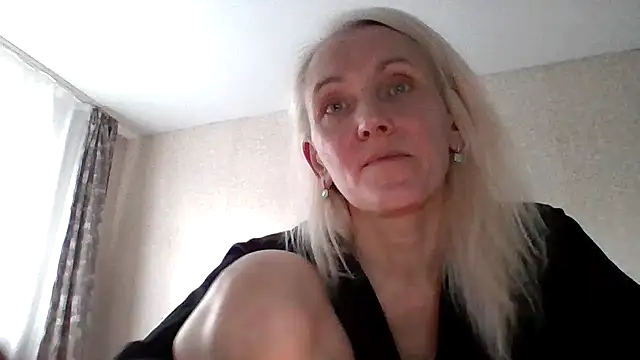 Snapshot of Calissako chatting on July 24, 2026, 5:44 pm Calissako online show from July 24, 2026, 5:44 pm