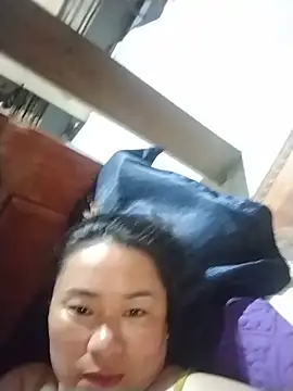 Snapshot of Lily_Trinh chatting on June 22, 2026, 4:26 pm Lily Trinh online show from June 22, 2026, 4:26 pm