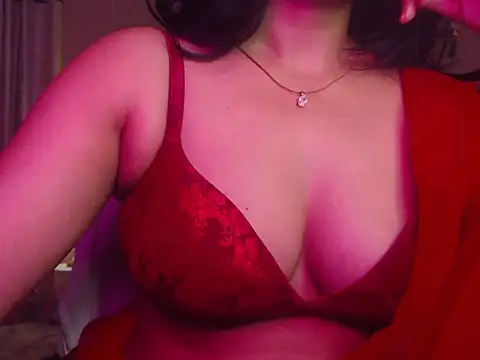 Velvet Queen1 online show from July 18, 2026, 3:05 pm