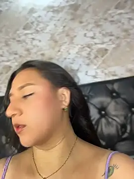 Snapshot of Lau_Dreamgirl chatting on June 26, 2026, 6:01 pm Lau Dreamgirl online show from June 26, 2026, 6:01 pm