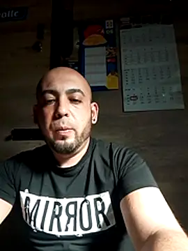 Baszos341992 online show from July 15, 2026, 4:12 pm
