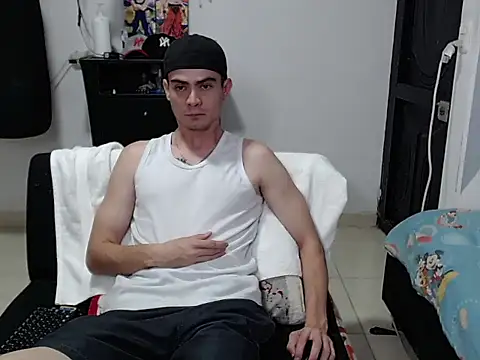 Snapshot of Zac_Efront chatting on July 26, 2026, 6:26 pm Zac Efront online show from July 26, 2026, 6:26 pm