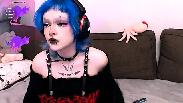 Snapshot of meow_nicole chatting on July 24, 2026, 9:57 pm meow nicole online show from July 24, 2026, 9:57 pm