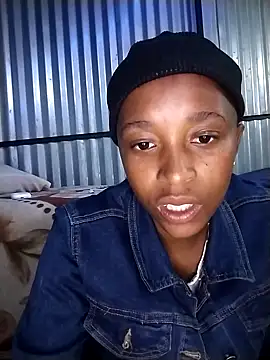 Nishaqueenx online show from July 28, 2026, 2:13 pm