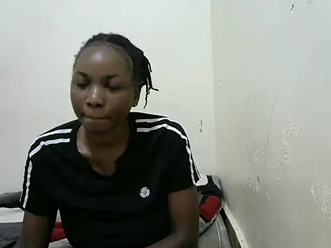 Snapshot of Qcmadonna chatting on July 12, 2026, 8:49 am Qcmadonna online show from July 12, 2026, 8:49 am