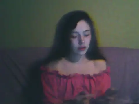 Snapshot of Corilyn chatting on July 9, 2026, 7:40 pm Corilyn online show from July 9, 2026, 7:40 pm