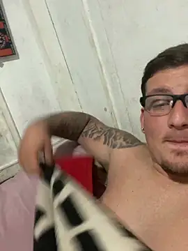 luisinnnnnn online show from July 15, 2026, 3:34 am