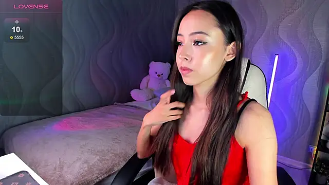 Snapshot of PlayfulPout chatting on July 2, 2026, 3:45 am PlayfulPout online show from July 2, 2026, 3:45 am