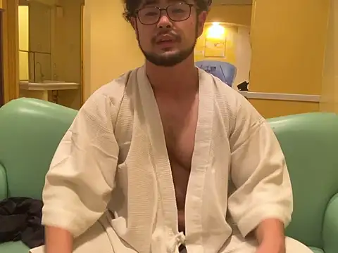 taku bear online show from July 17, 2026, 2:02 pm