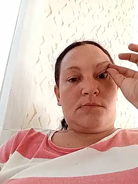 Snapshot of Irisssska chatting on July 21, 2026, 7:11 am Irisssska online show from July 21, 2026, 7:11 am