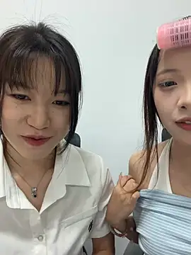 Snapshot of YY-1-1-1 chatting on July 7, 2026, 6:27 am YY-1-1-1 online show from July 7, 2026, 6:27 am