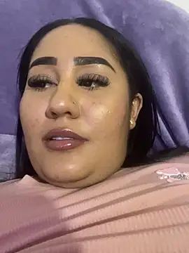 Snapshot of Valentina_Tilly chatting on July 2, 2026, 3:23 am Valentina Tilly online show from July 2, 2026, 3:23 am