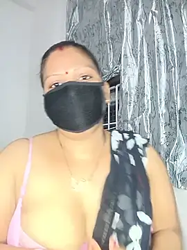 Miss-Jiyaa online show from July 13, 2026, 5:27 pm