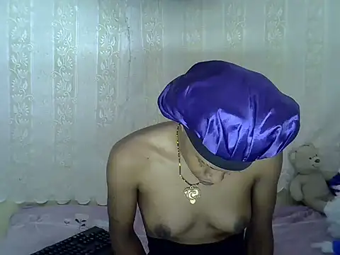 Sexxybeiby  online show from June 30, 2026, 3:46 pm