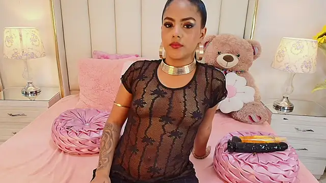ZoeKiitty online show from July 17, 2026, 9:19 pm
