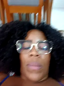 Snapshot of Safira1995 chatting on July 23, 2026, 5:27 am Safira1995 online show from July 23, 2026, 5:27 am