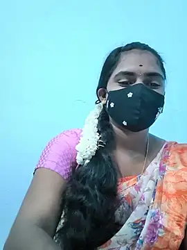 Snapshot of Megavarthinii chatting on August 4, 2026, 2:52 pm Megavarthinii online show from August 4, 2026, 2:52 pm