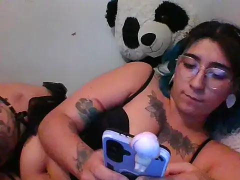 Snapshot of Messalina_exotik chatting on July 17, 2026, 4:08 am Messalina exotik online show from July 17, 2026, 4:08 am