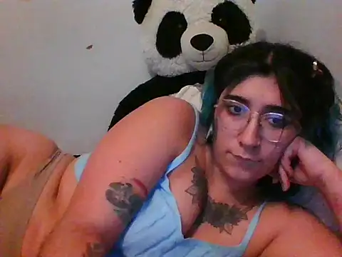 Snapshot of Messalina_exotik chatting on July 20, 2026, 3:32 am Messalina exotik online show from July 20, 2026, 3:32 am