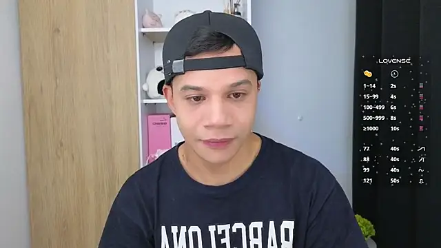 Snapshot of Im_Marco_ chatting on July 14, 2026, 4:28 am Im Marco online show from July 14, 2026, 4:28 am
