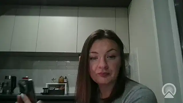 Snapshot of Zorelyva chatting on July 22, 2026, 9:39 pm Zorelyva online show from July 22, 2026, 9:39 pm