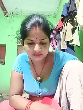 Joohi Chawla143 online show from July 14, 2026, 10:26 pm