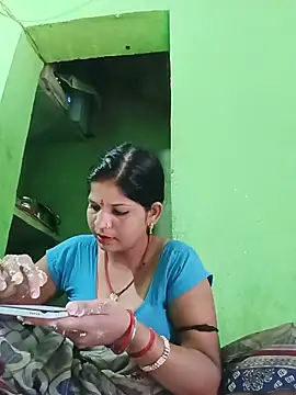Joohi Chawla143 online show from July 25, 2026, 2:09 am