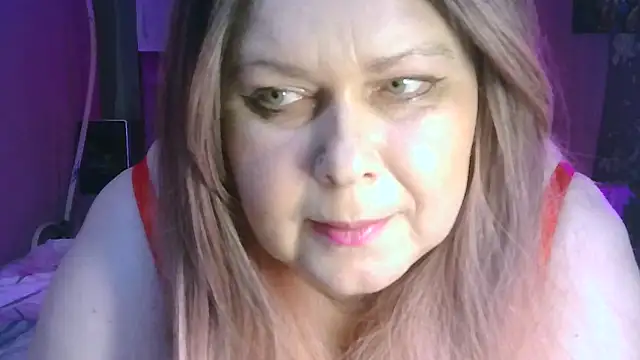 Snapshot of Roksolana5398 chatting on July 13, 2026, 8:11 pm Roksolana5398 online show from July 13, 2026, 8:11 pm