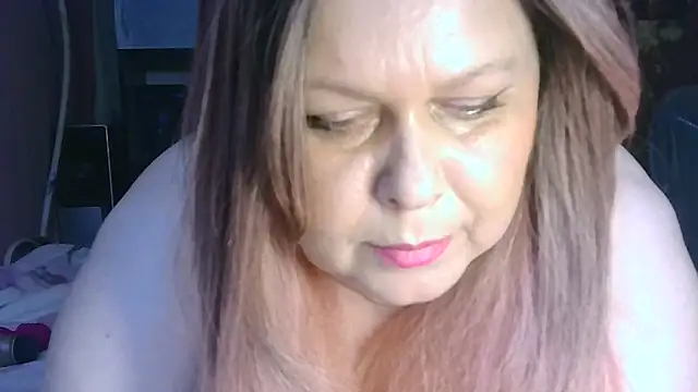 Snapshot of Roksolana5398 chatting on July 18, 2026, 10:41 am Roksolana5398 online show from July 18, 2026, 10:41 am