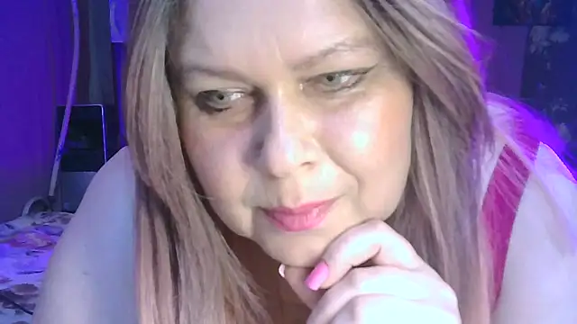Snapshot of Roksolana5398 chatting on July 23, 2026, 9:13 pm Roksolana5398 online show from July 23, 2026, 9:13 pm