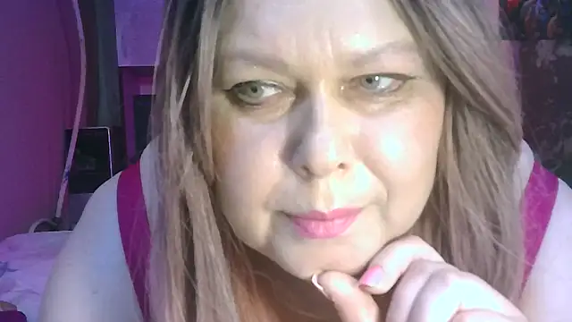 Snapshot of Roksolana5398 chatting on July 25, 2026, 10:35 am Roksolana5398 online show from July 25, 2026, 10:35 am