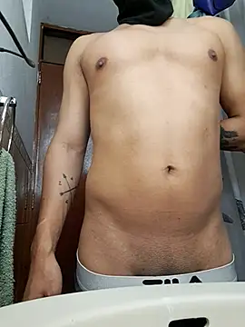 LatinShadowX online show from July 28, 2026, 11:58 pm