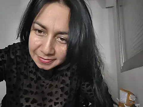 Snapshot of LuciBlake23 chatting on July 29, 2026, 10:52 pm LuciBlake23 online show from July 29, 2026, 10:52 pm