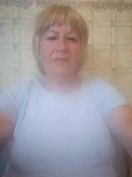 EmmaSwan555 online show from July 11, 2026, 5:04 pm