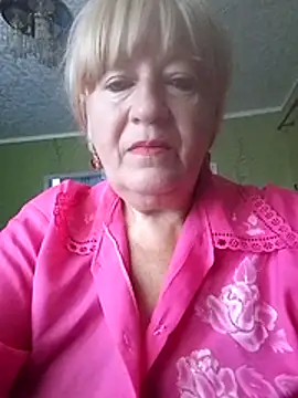 EmmaSwan555 online show from July 17, 2026, 9:16 am
