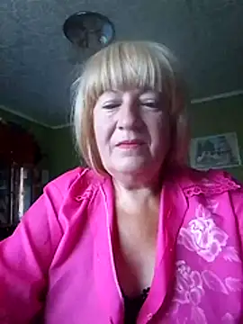 EmmaSwan555 online show from July 19, 2026, 4:05 am