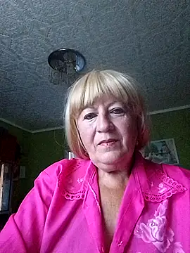 EmmaSwan555 online show from July 20, 2026, 4:16 am