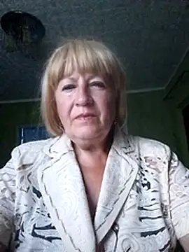 EmmaSwan555 online show from July 20, 2026, 4:09 pm