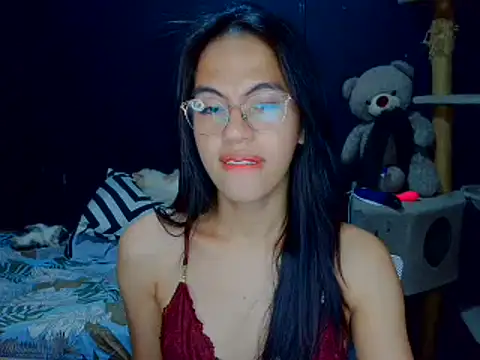 ameliaxlove online show from August 2, 2026, 7:23 pm