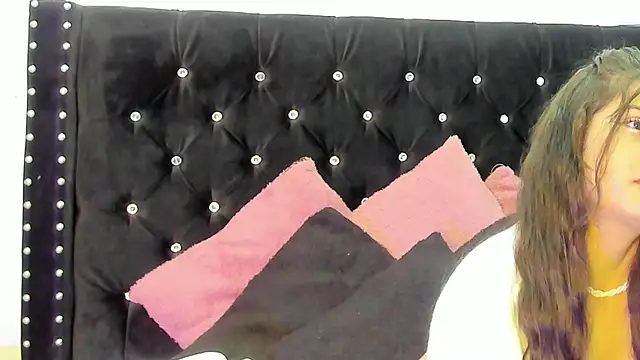 Angel Alba  online show from July 20, 2026, 3:43 am