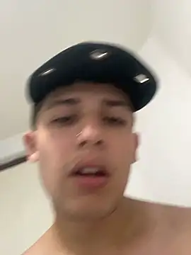 latinboy 21A online show from June 26, 2026, 5:28 pm