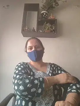 Snapshot of lustyrani chatting on June 26, 2026, 9:57 am lustyrani online show from June 26, 2026, 9:57 am