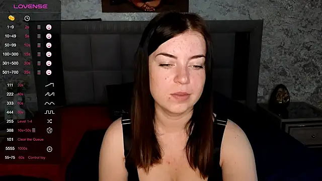 Victoriaa Mills online show from June 28, 2026, 12:16 am