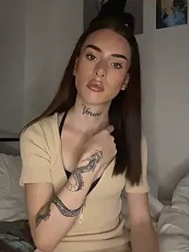 Snapshot of hailichylxo chatting on August 9, 2026, 10:04 pm hailichylxo online show from August 9, 2026, 10:04 pm
