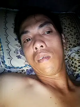 hoang1209 online show from July 13, 2026, 9:28 pm