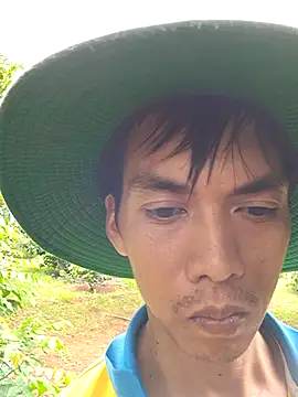 hoang1209 online show from July 14, 2026, 2:05 am