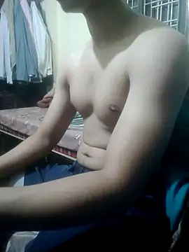 MusclesDream70 online show from July 5, 2026, 10:17 pm