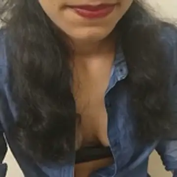 Snapshot of sezzling_simran_ chatting on July 2, 2026, 1:16 am sezzling simran online show from July 2, 2026, 1:16 am