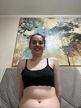MilkyMinii online show from July 18, 2026, 10:57 pm